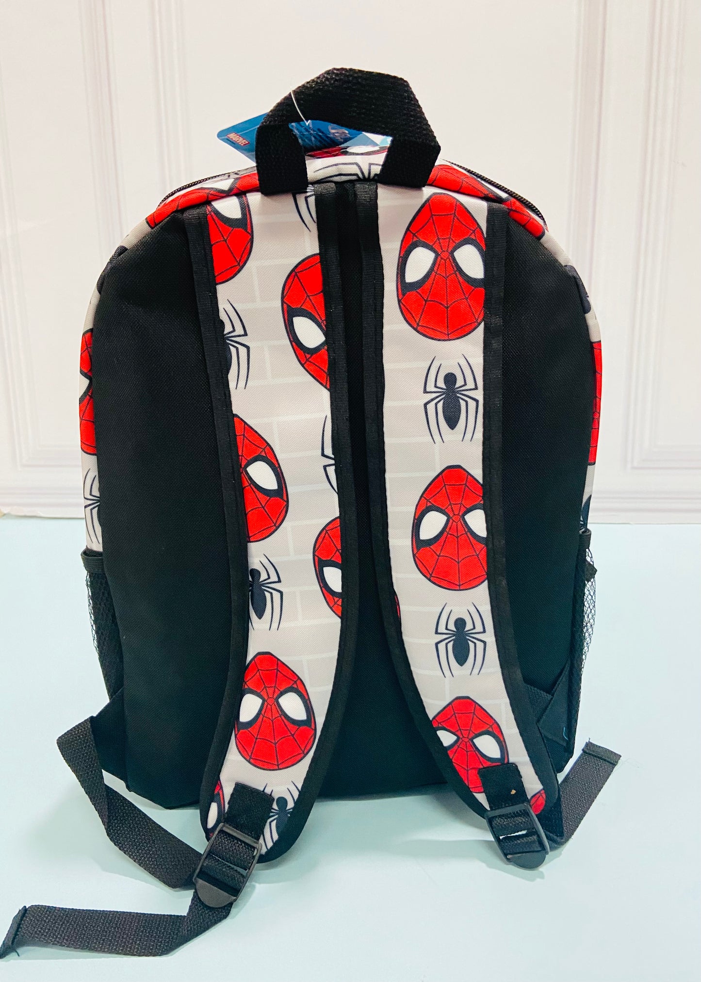 Mochila gris Spider man niño