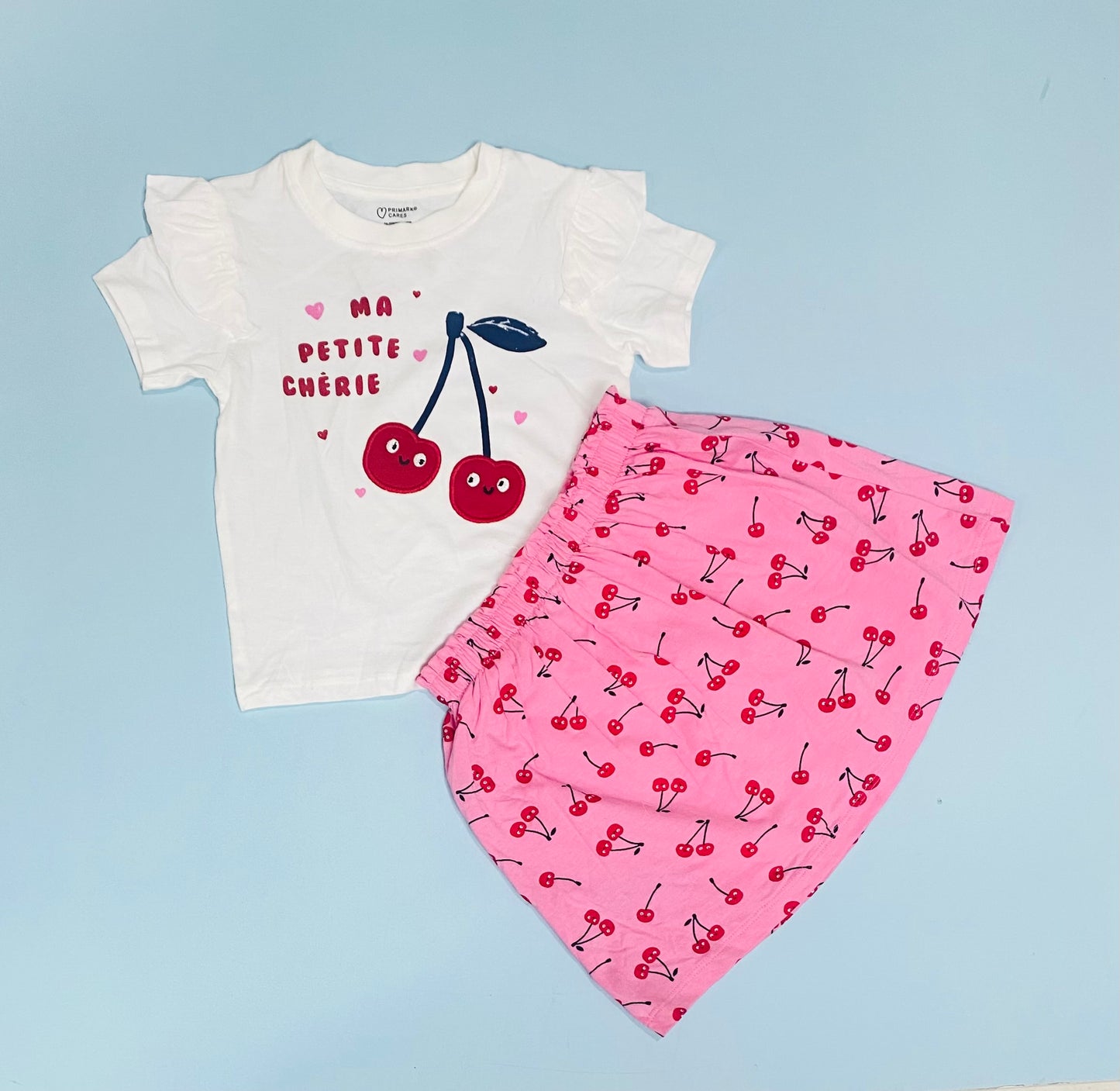 Set 3 piezas cerezas falda short camisa bebé niña