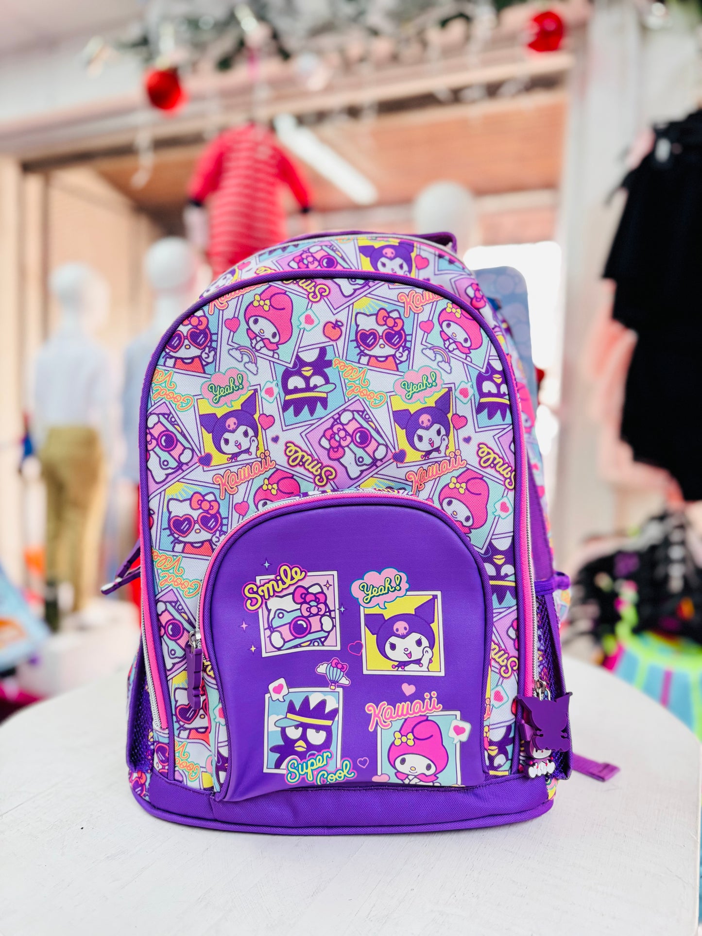 Mochila Hello Kitty Kuromi  morada mediana niña 17 pulgadas