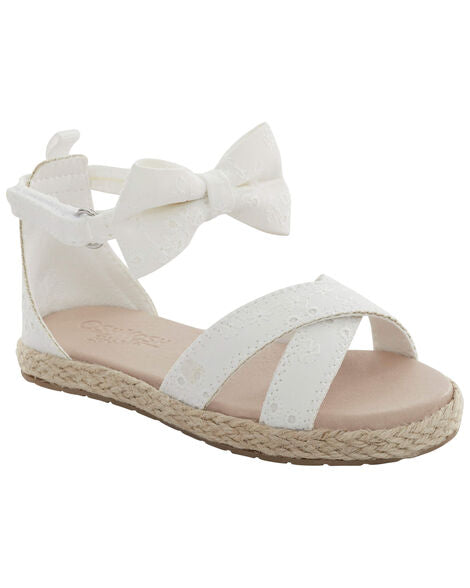 Sandalias blancas oshkosh niña.