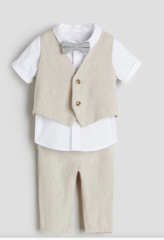 Set 4 piezas H&M pantalon beige camisa blanca bebe niño