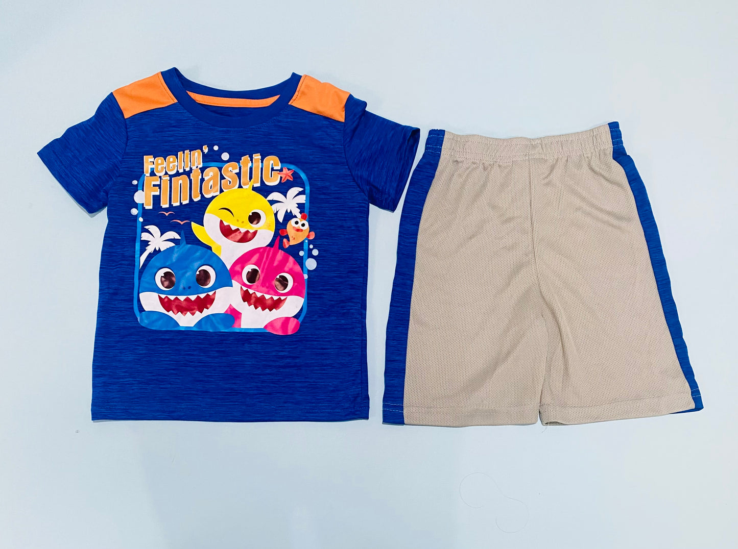 Set 2 piezas short camisa baby shark niño