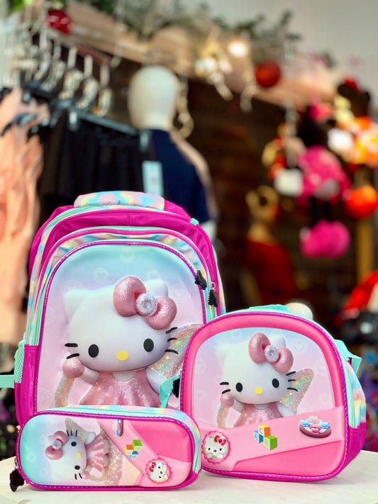 Mochila en Set Hello Kitty “17” pulgadas lonchera y lapicera