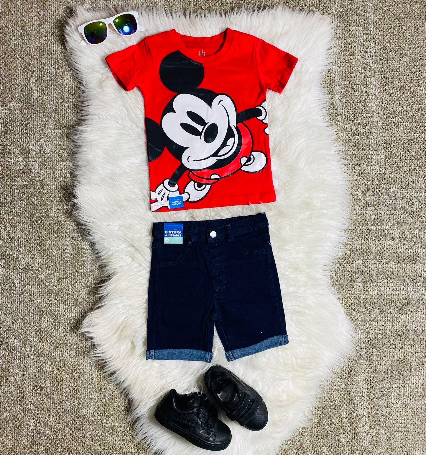 Set 2 piezas Mickey camisa roja short jeans bebe niño