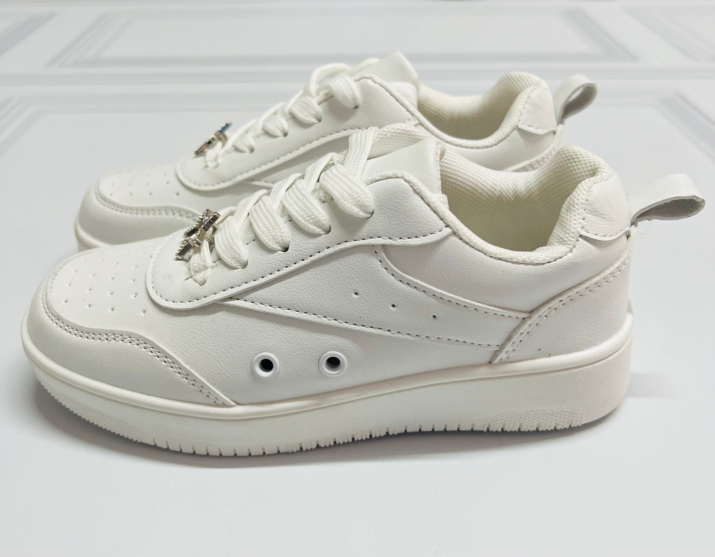 Tenis blancos niña primark