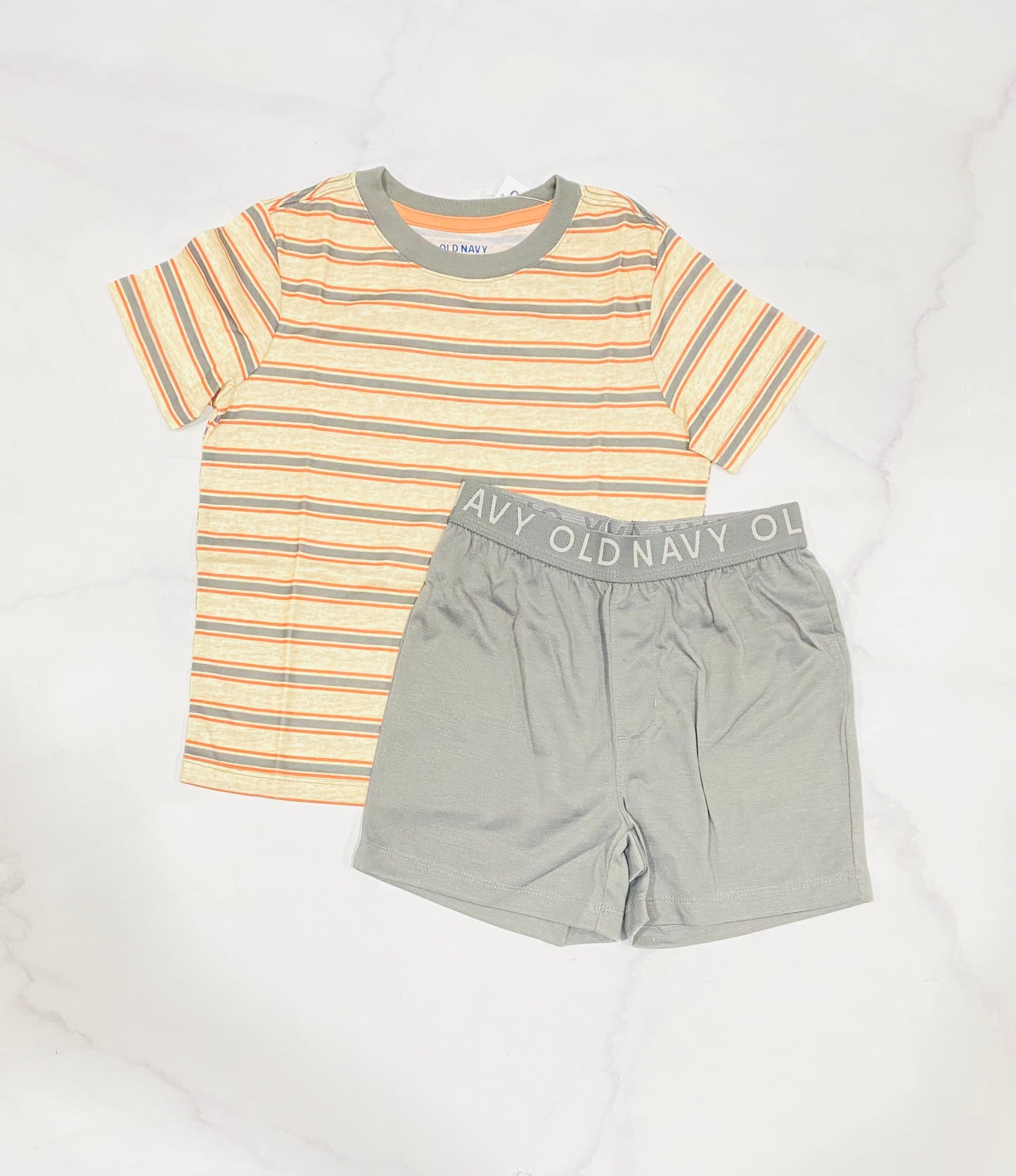 Set 2 piezas pijama rayas gris old navy niño