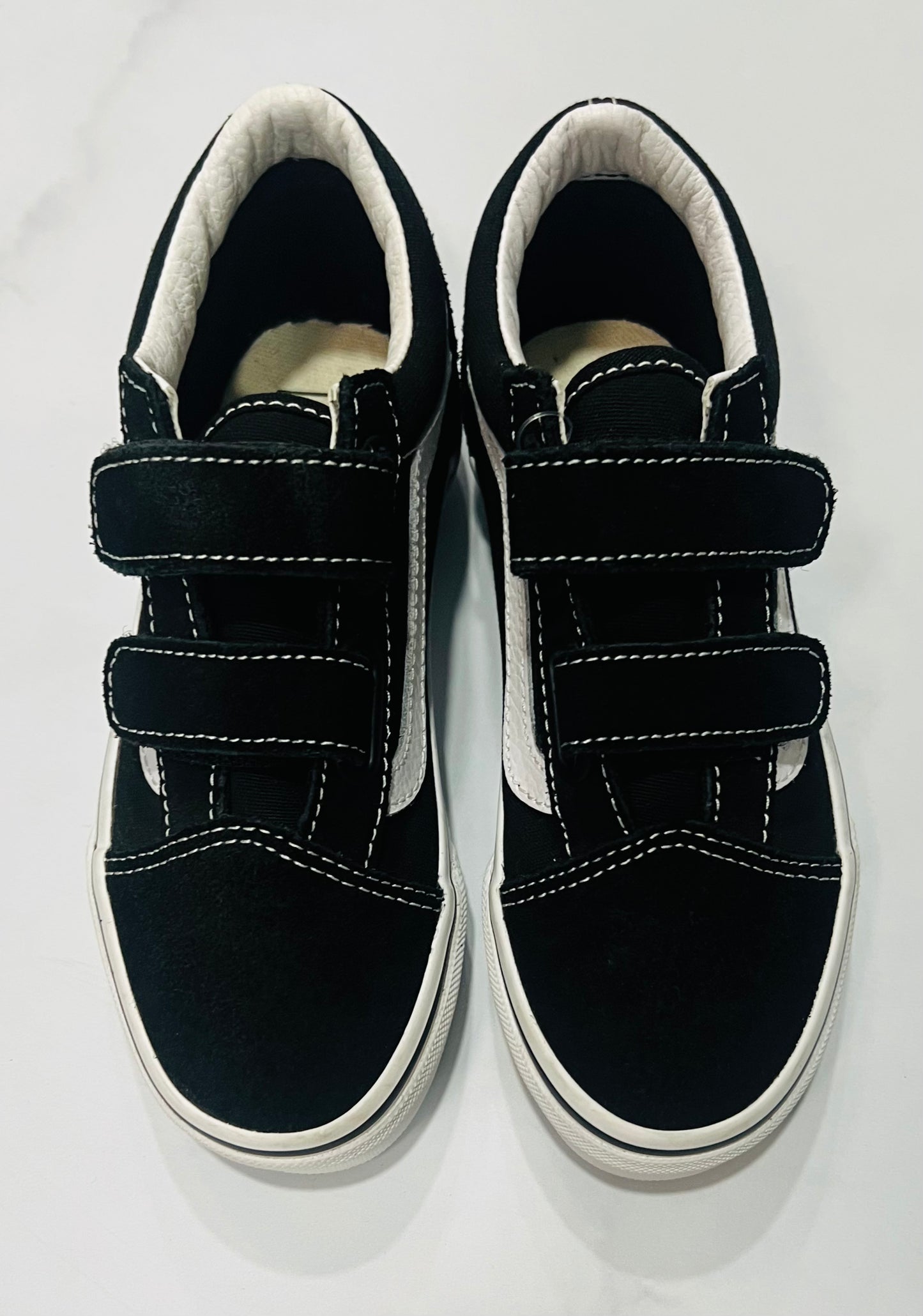 Tenis vans d/pegar negros blanco