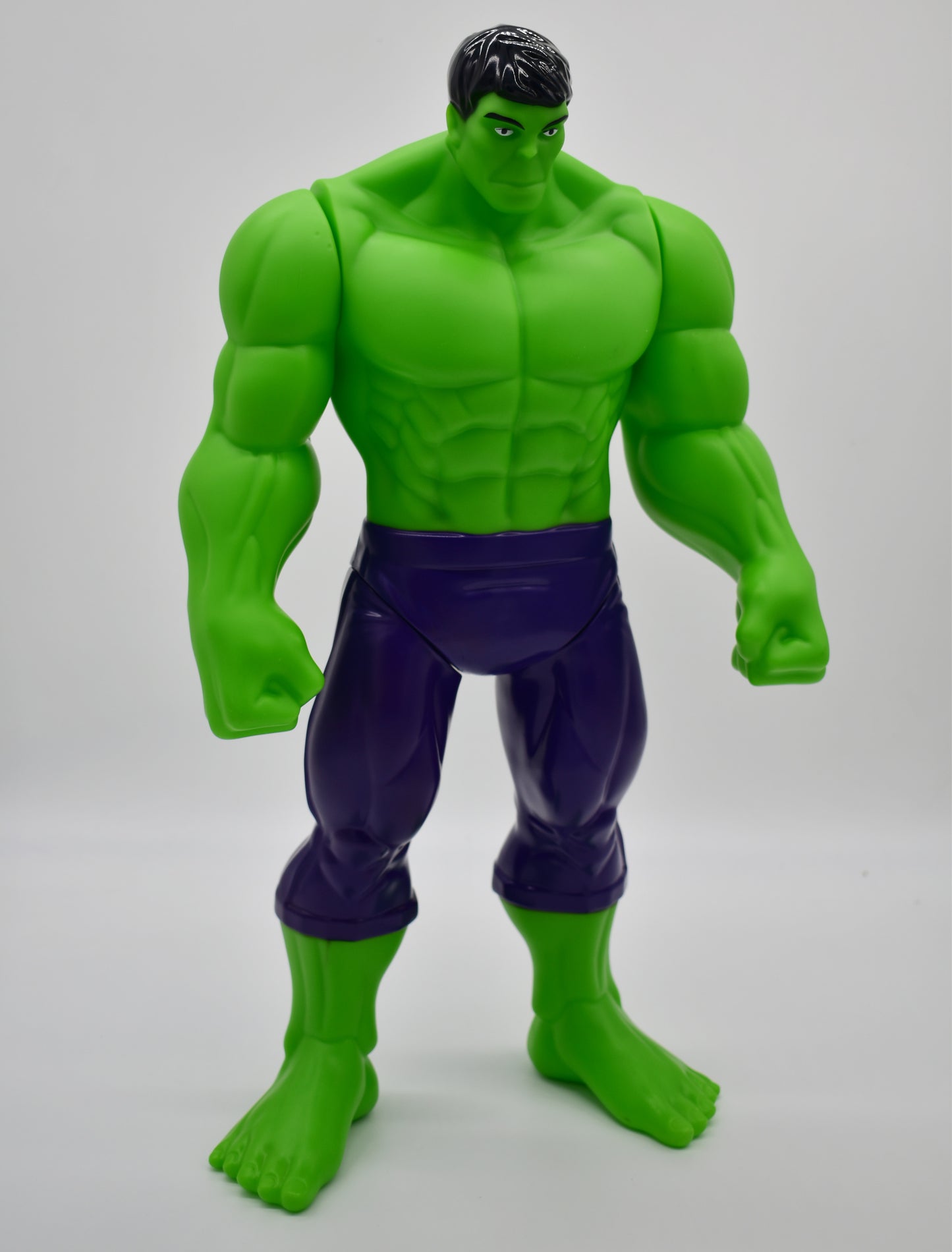 Juguete figura de Hulk 20" Marvel MTHLK2001T