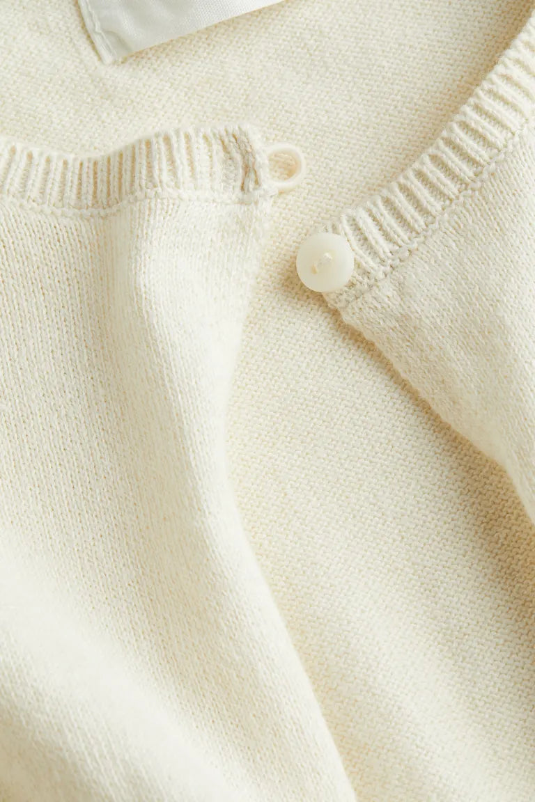 Sueter cardigan blanco ivory  H&M niña