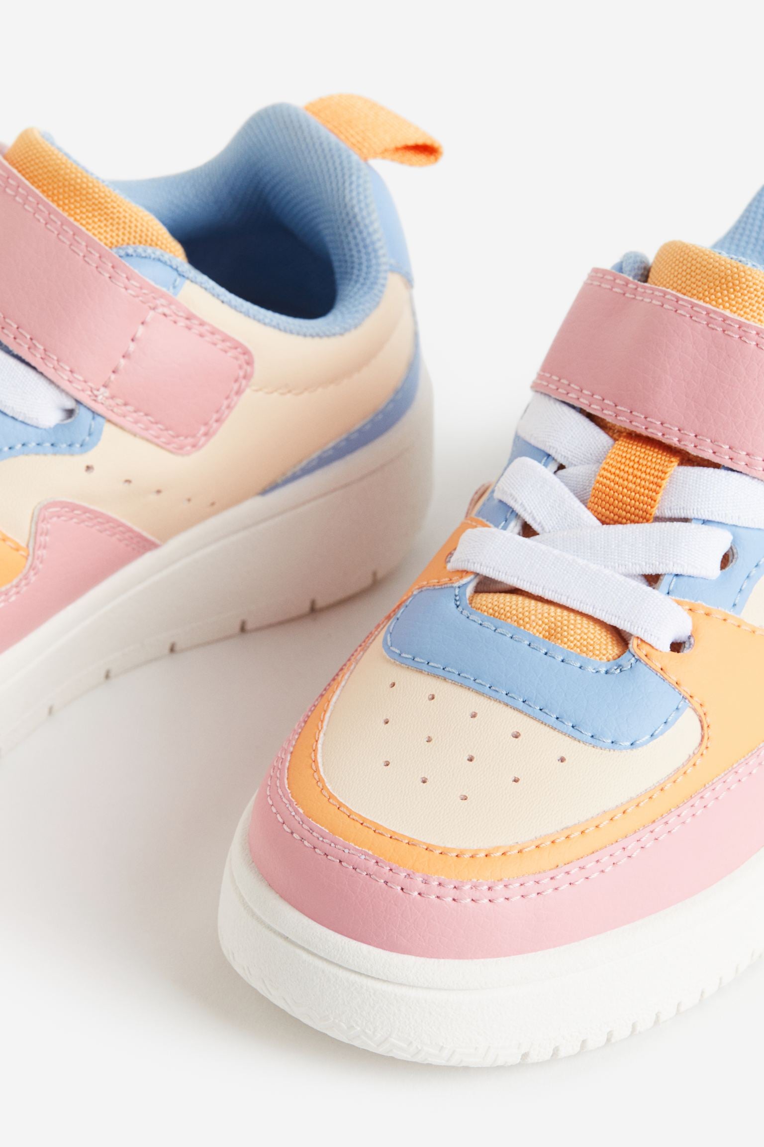 Tenis de colores pastel hot sale