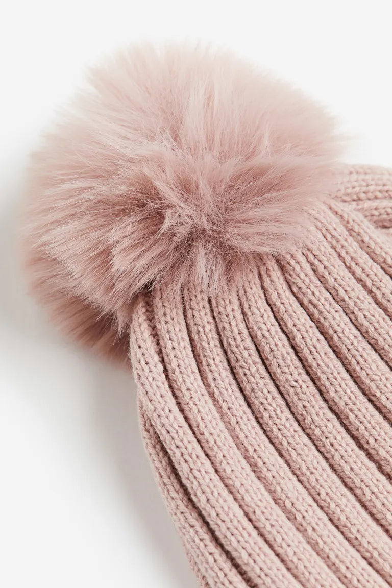 Gorro H&M beige rosa claro pompom