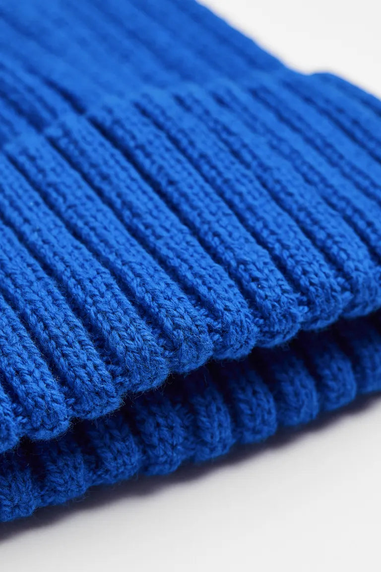 Gorro H&M azul electrico