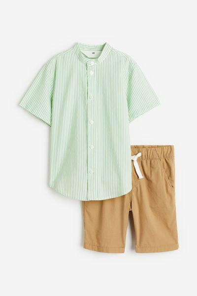 Set 2 piezas short beige camisa rayas verde H&M niño