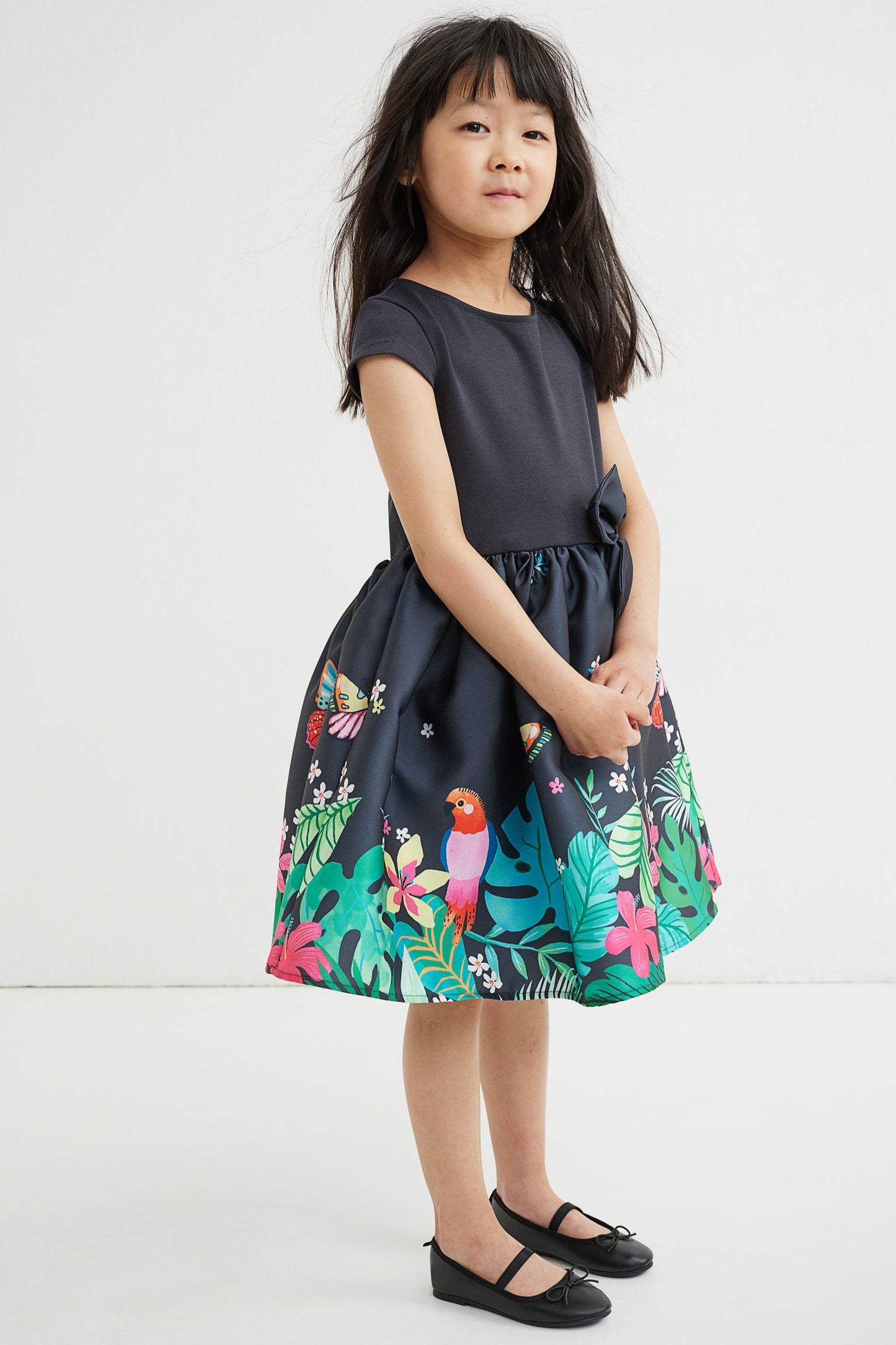 Vestido niña H&M  negro flores