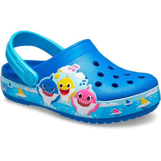 Crocs  baby shark niño