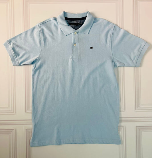 Camisa celeste Tommy  Hilfiger niño tipo polo